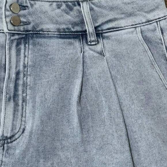 PAIGE Beth Pleated High Rise Waist Shorts Sherry Light Wash Cuffed Denim NWT 33 - Picture 3 of 7